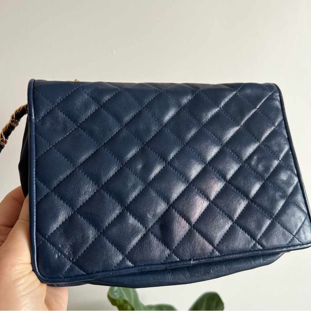 Vintage DI BENITO Quilted Leather Flap
Front Convertible Shoulder Bag Blue - Picture 7 of 15